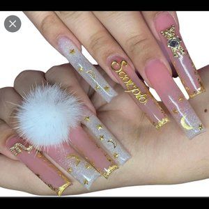 Meet your Posher, Ashley